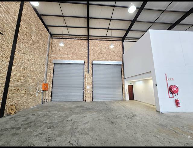 1,345M² WAREHOUSE TO LET IN NORTH RIDING